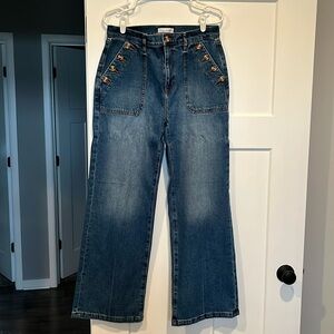 LOFT Mariner high rise wide leg jeans. Button detail on the pockets. Size 6